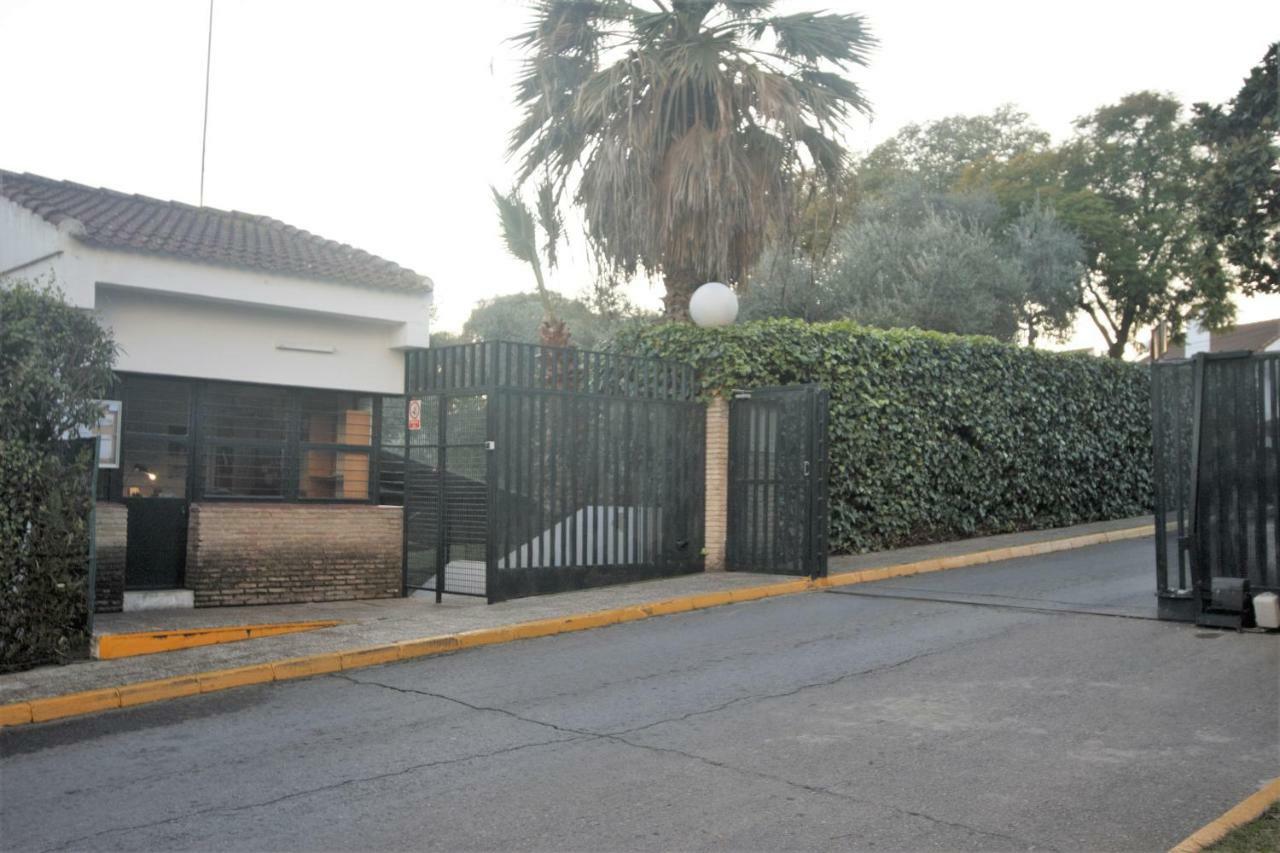 Bonito Apart. Con Parking Y Piscina Mairena del Aljarafe Eksteriør bilde