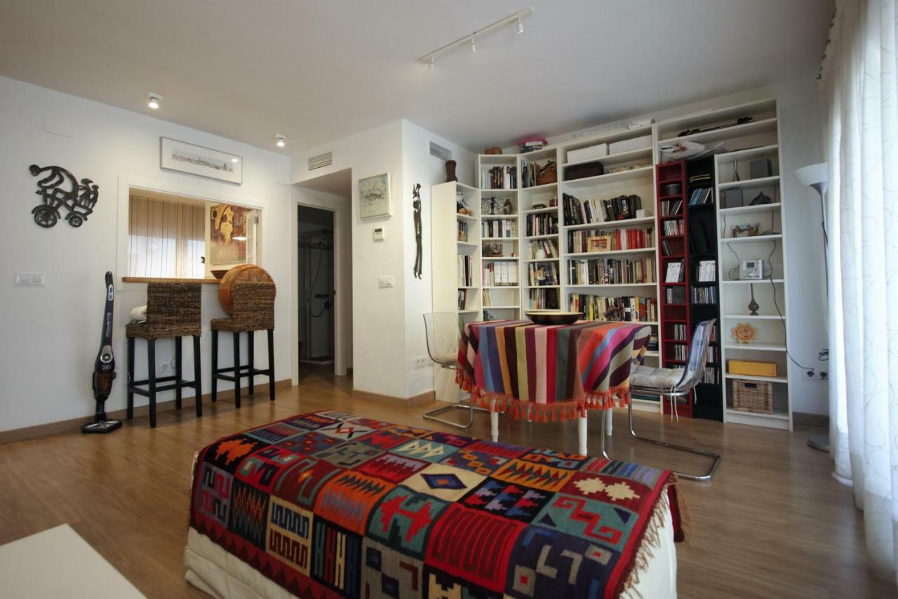 Bonito Apart. Con Parking Y Piscina Mairena del Aljarafe Eksteriør bilde