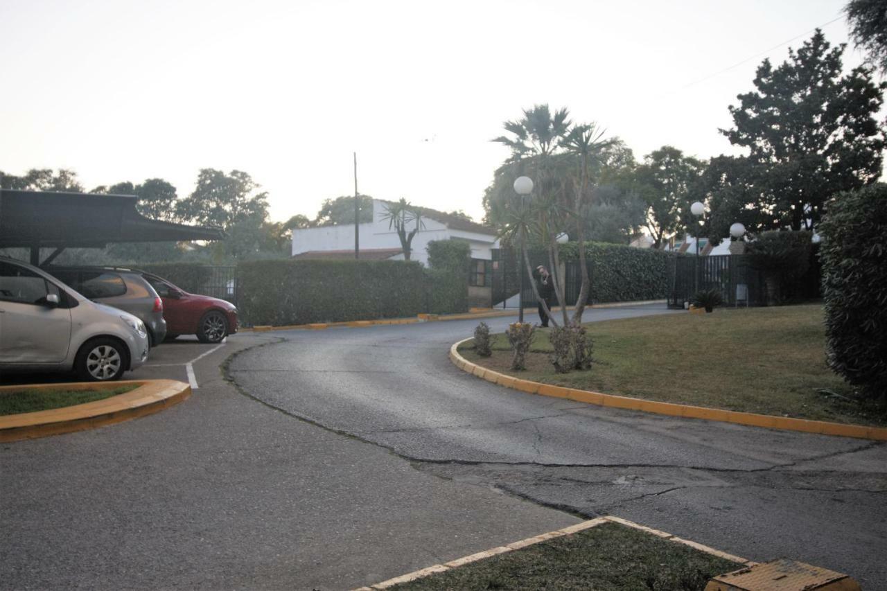 Bonito Apart. Con Parking Y Piscina Mairena del Aljarafe Eksteriør bilde